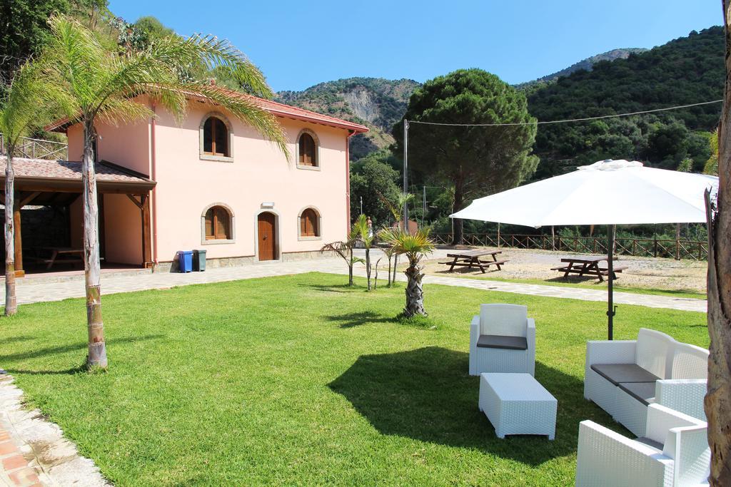 Profetina Village Motta Camastra エクステリア 写真