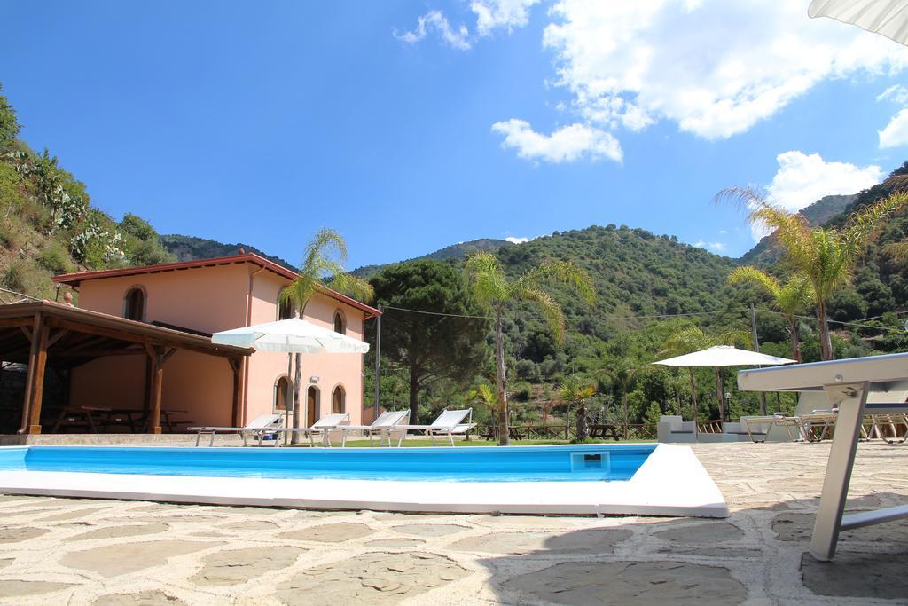Profetina Village Motta Camastra エクステリア 写真