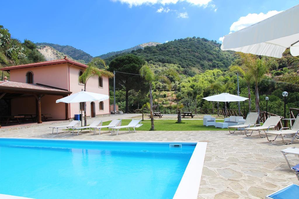 Profetina Village Motta Camastra エクステリア 写真